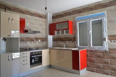 Nouvelles conditions dans l'achèvement des cuisines et des salles de bains pour cette forme de logement