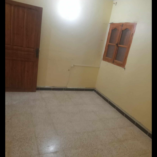 House 200m² For Sale-11