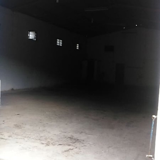 Warehouse 300m² For Rent-6