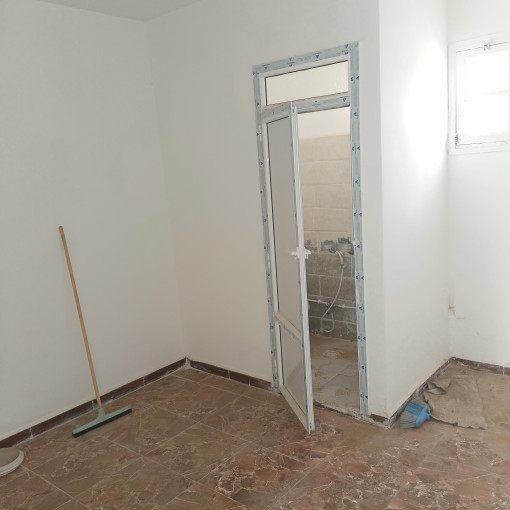 Shop 27m² For Sale-5