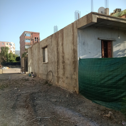 House 200m² For Sale-0