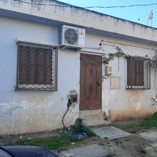 House 80m² For Rent-0