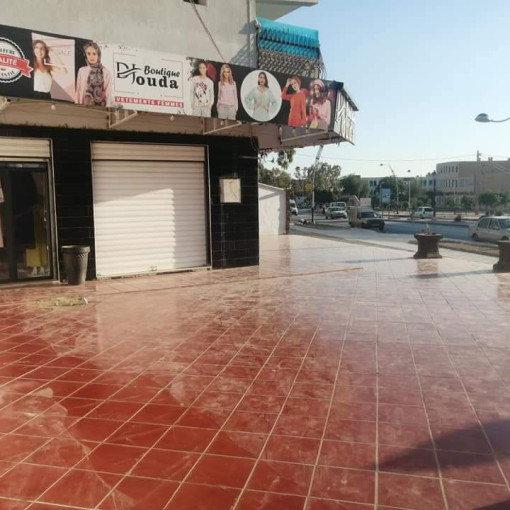 Shop 90m² For Sale-4