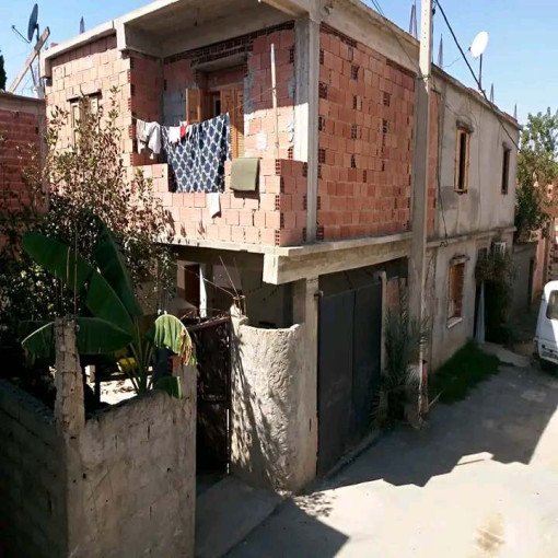 House 200m² For Sale-4