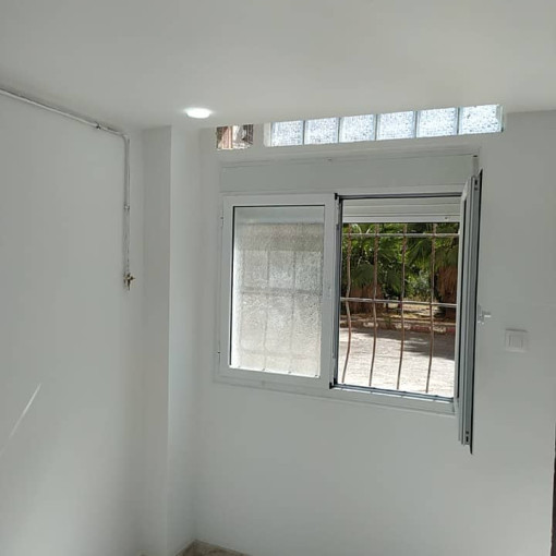 Studio 40m² For Sale-6