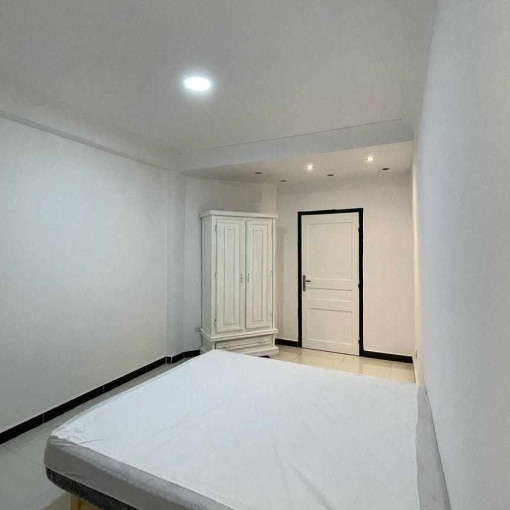 Apartment 4 rooms For Sale-10