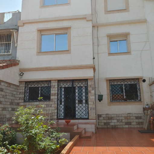 Villa 160m² For Sale-10